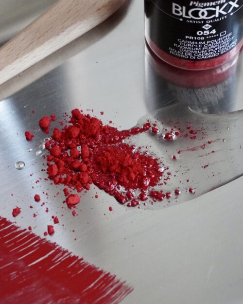 Pigment cadmium : histoire, composition et place dans la peinture artistique